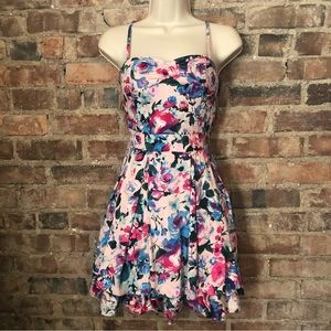 Floral sweetheart mini dress